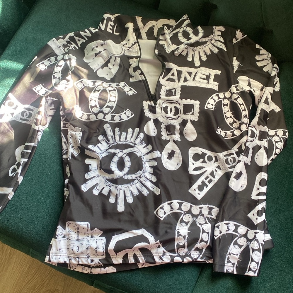 2 piece  Set - Picture 2 of 5